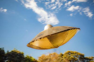 Trump acts on alien buzz, orders release of UFO files after Obama’s alien comments