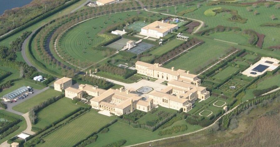 Fair Field: Is this the largest private home in the U.S.?