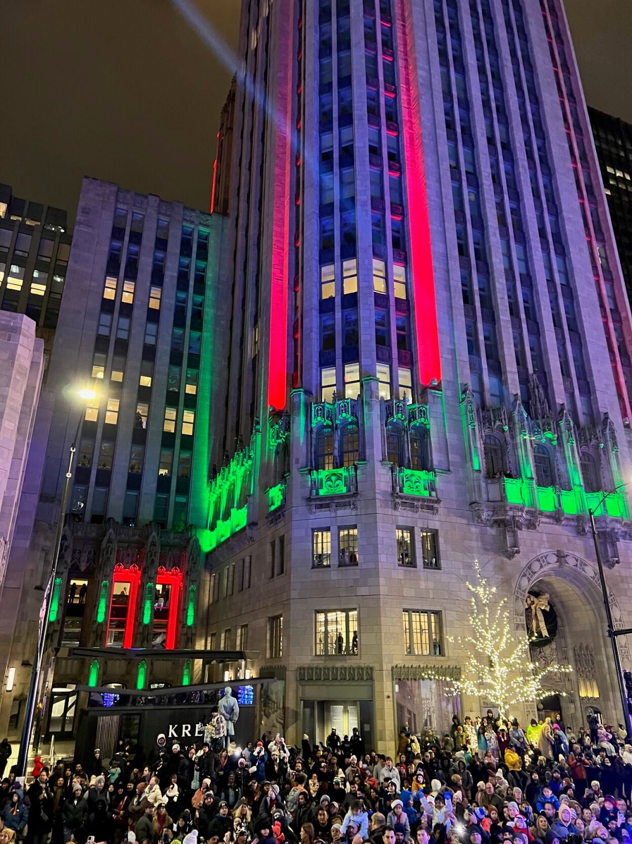 Scene along the Mag Mile Lights Festival. (Photo by Candace Jordan)