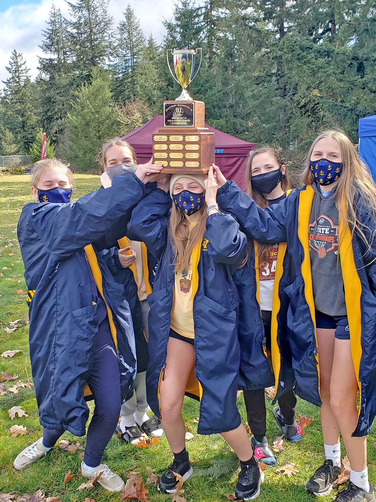 IHS running squad was 'small but mighty' | Ilwaco High School