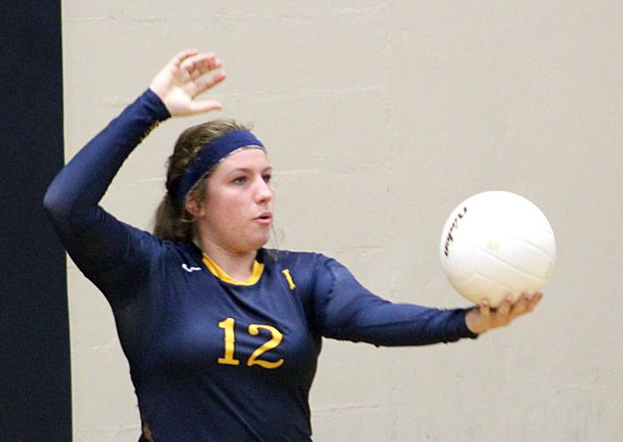 Ilwaco volleyball wraps it up
Coach praises players, assistant as season ends