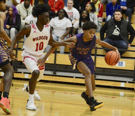 Giants Fall To Hot Shooting Lawrence North Sports Chronicle Tribune Com
