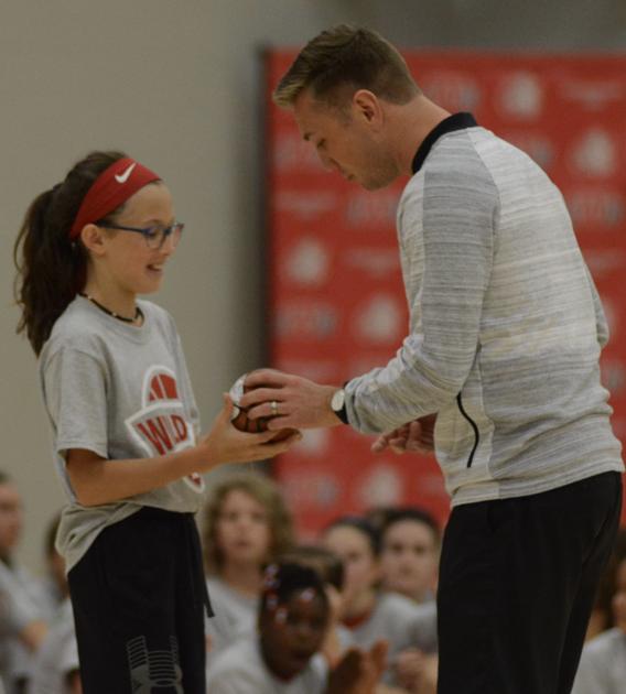 Iwu Women S Basketball Sets Dates For Youth Camps Sports Chronicle Tribune Com