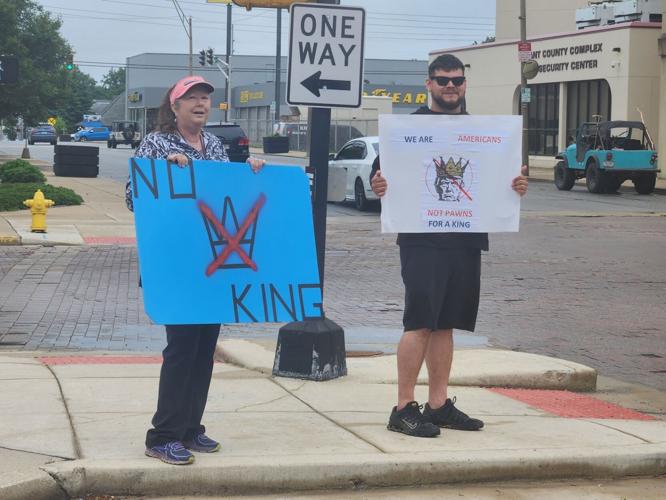 'No Kings' protest in Marion | News | chronicle-tribune.com