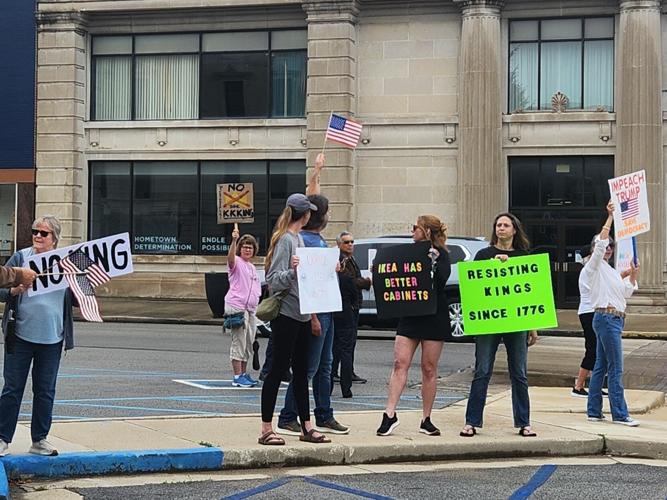 'No Kings' protest in Marion | News | chronicle-tribune.com