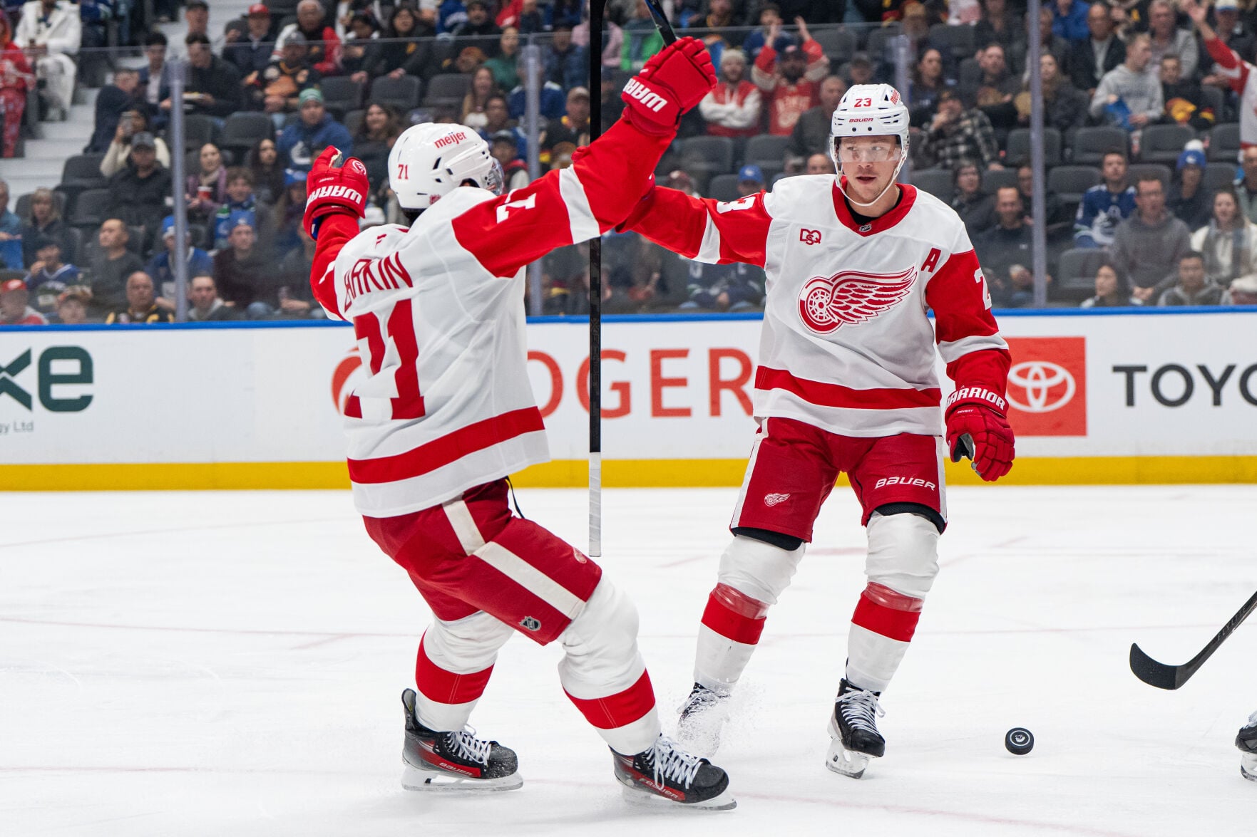 Red Wings Canucks Hockey | Wire | chronicle-tribune.com