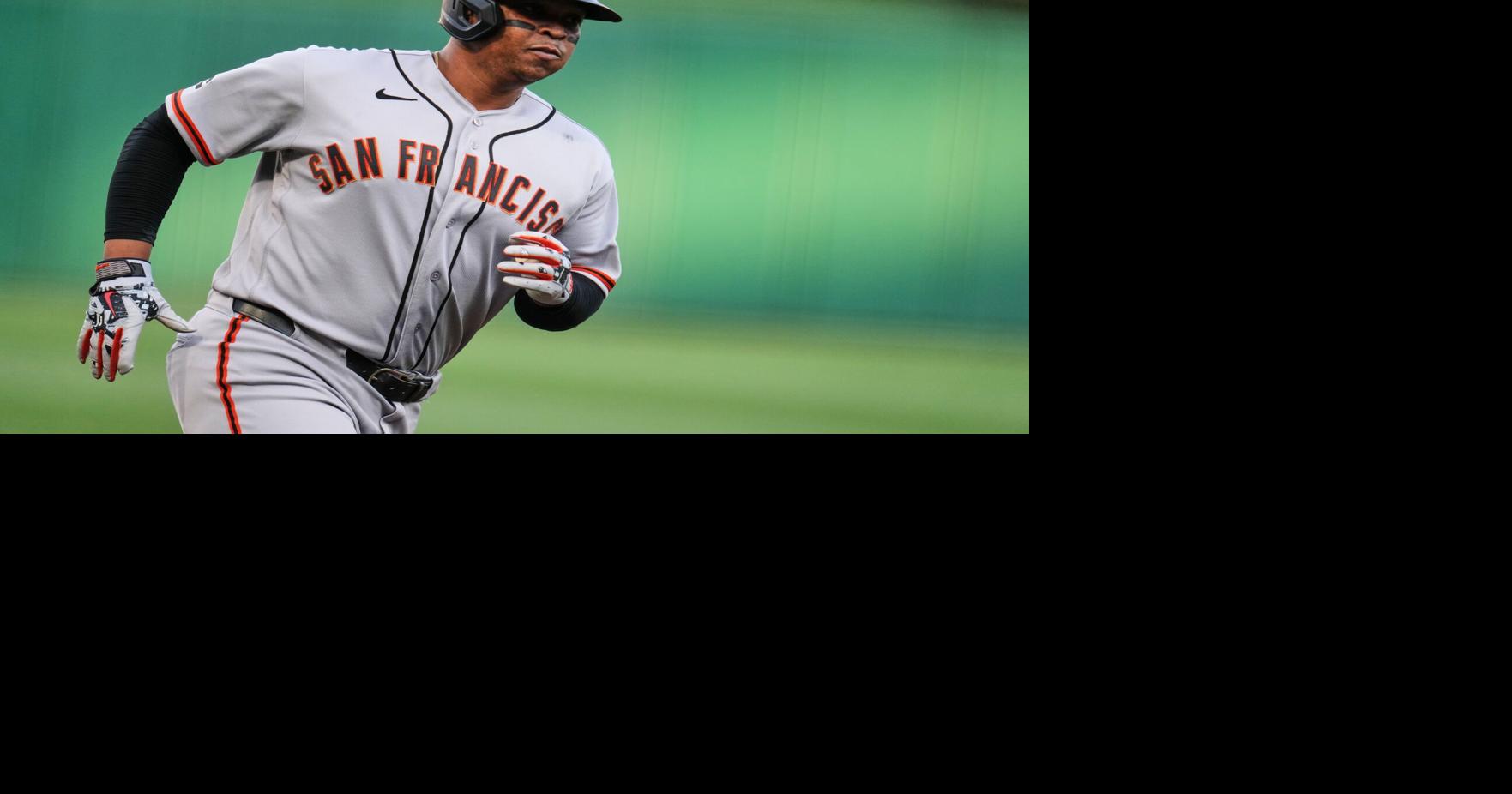 Rafael Devers hits 32nd homer, extends hit streak to 10 games as Giants beat Pirates 5-4 in 10