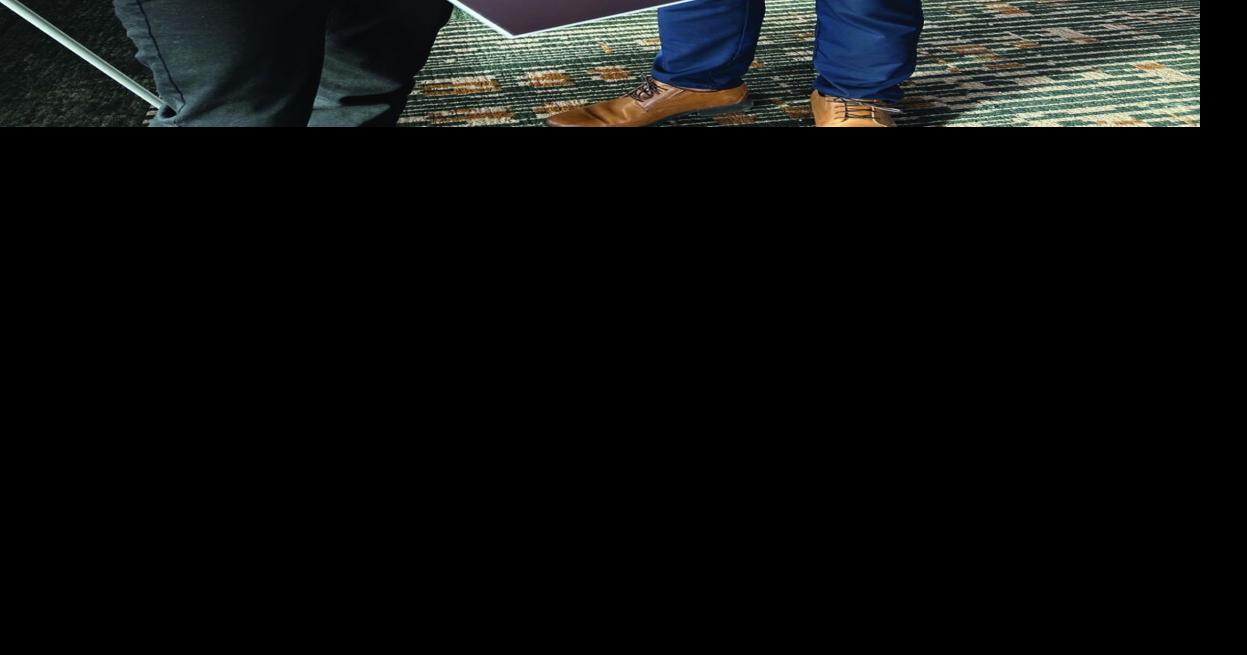 Business bash  brings out  'positive energy'