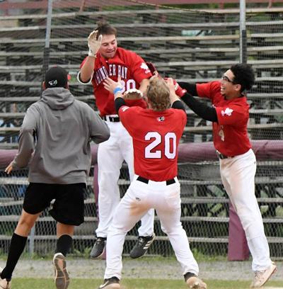 Border Cats Make Their Move Local Sports Chroniclejournal Com