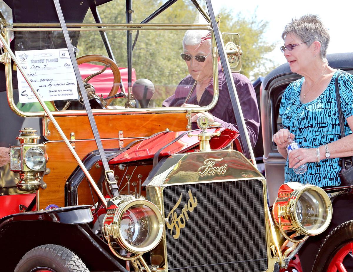 35th Annual Manatee Car Show Draws Attention Local News Chronicleonline Com