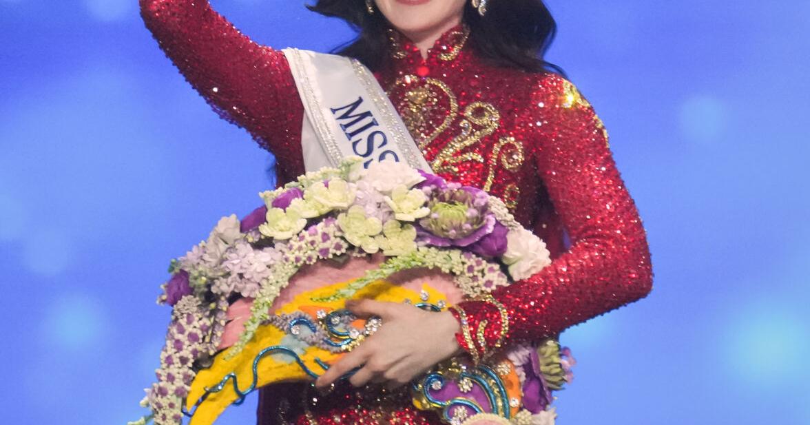 Miss Mexico Fatima Bosch wins Miss Universe 2025 in Thailand