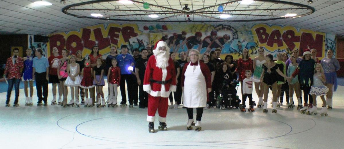 Citrus Rollers Lhs Chorus Light Up Roller Barn At Christmas