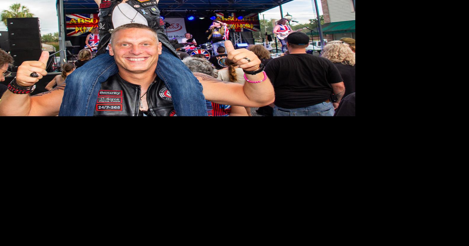 Absolute Def Leppard brings '80s rock energy to Small Town Saturday Night