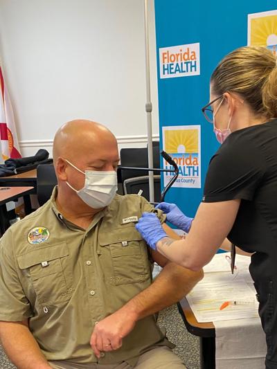 KINNARD gets vaccine