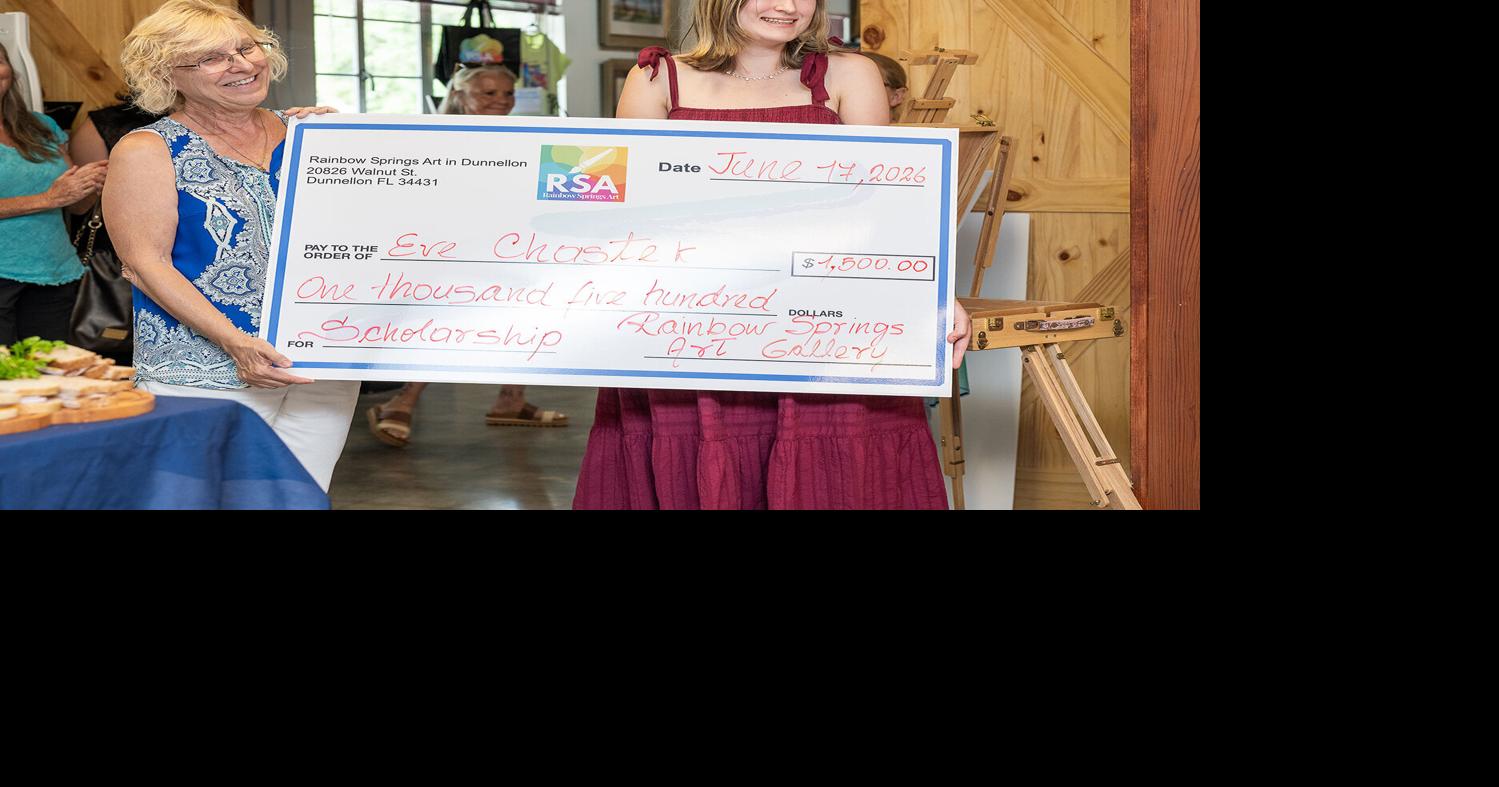 Rainbow Springs Art hosts Chamber, issues scholarships