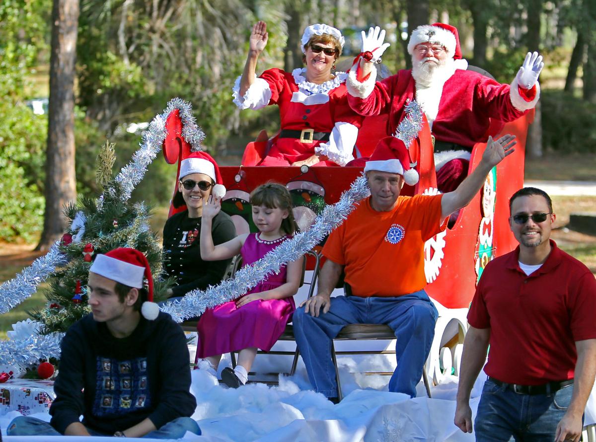 Christmas Parades Inverness Crystal River And More Calendar Chronicleonline Com Crystal River And Inverness Christmas Parades 2021