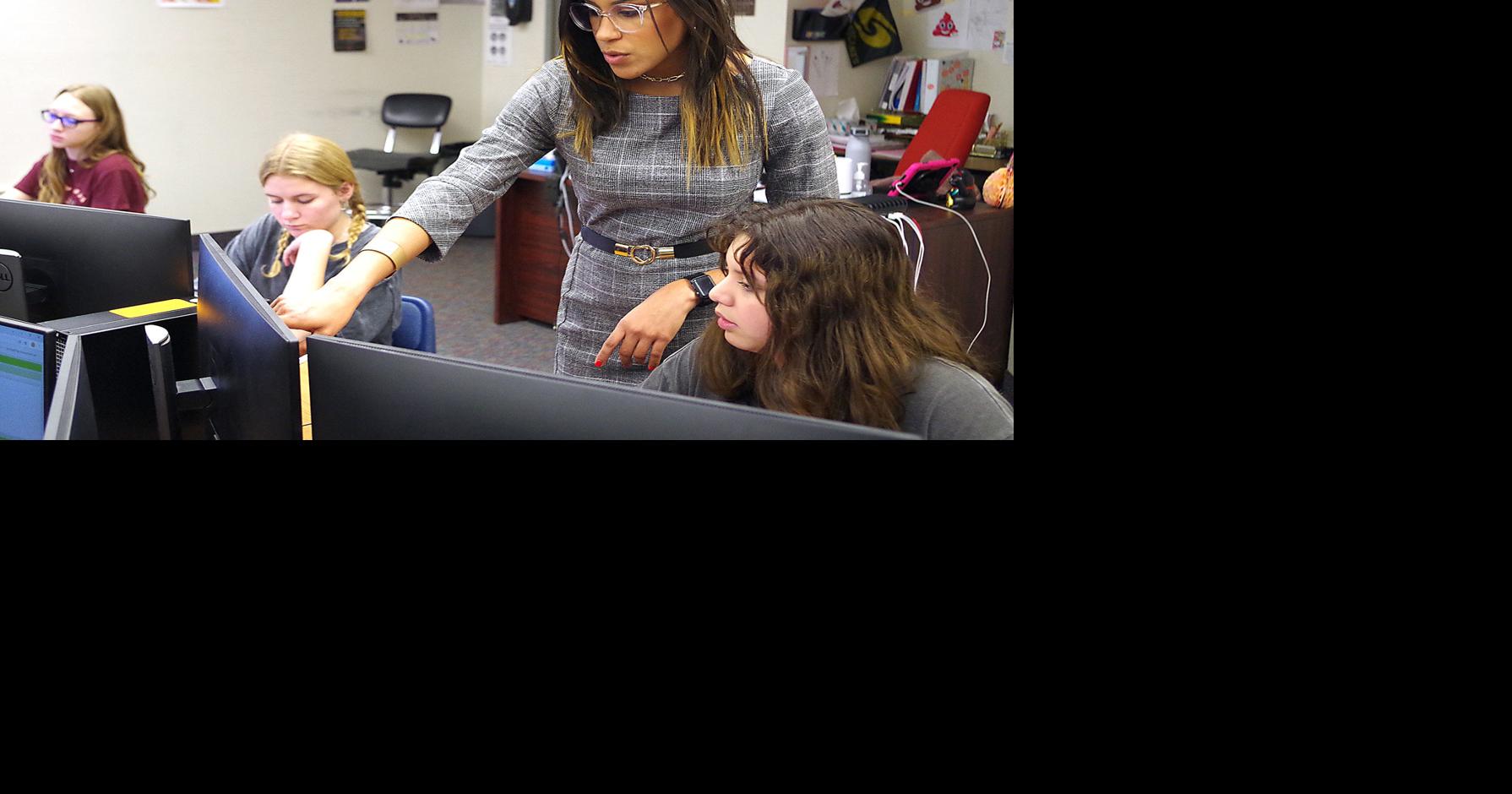 Citrus High’s Girls Who Code Club works to close computer-science gender gap | Local News