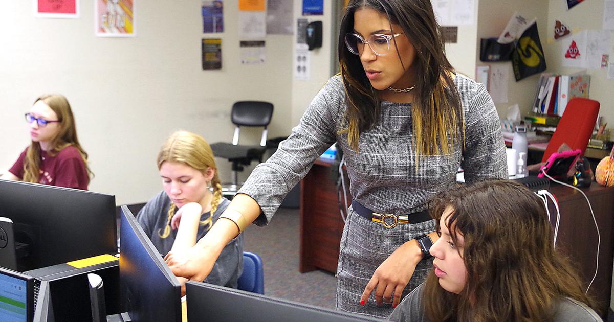 Citrus High’s Girls Who Code Club works to close computer-science gender gap | Local News