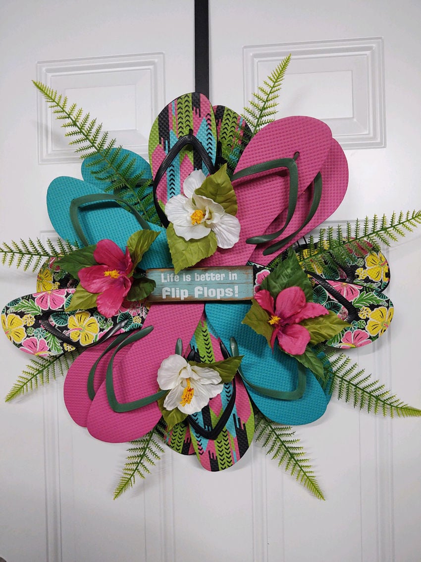 Flip flop clearance door wreath