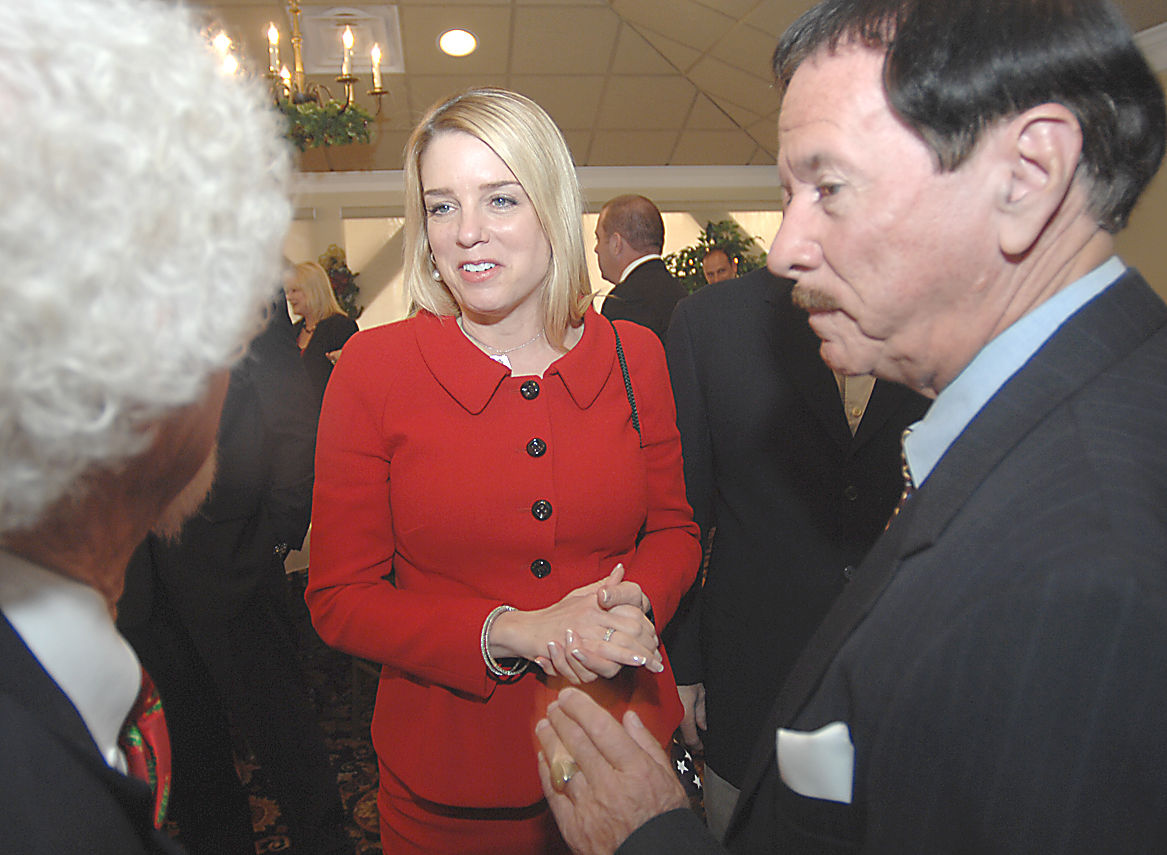 Bondi touts record at county event | Local News | chronicleonline.com