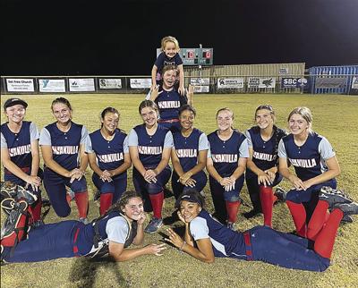 War Eagle softball team advancing to regional semifinals after comeback win