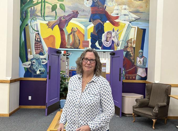 Debbie Robitaille retires as youth librarian after 29 years | Local ...