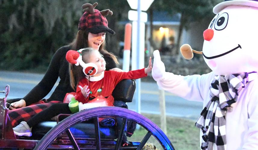 Crystal River tree lighting, parade this weekend Local News