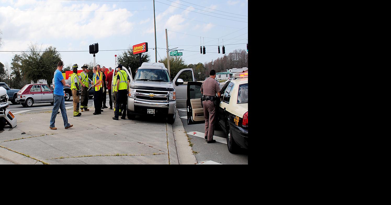 Accident slows traffic at intersection of State Road 44 and Norvell ...