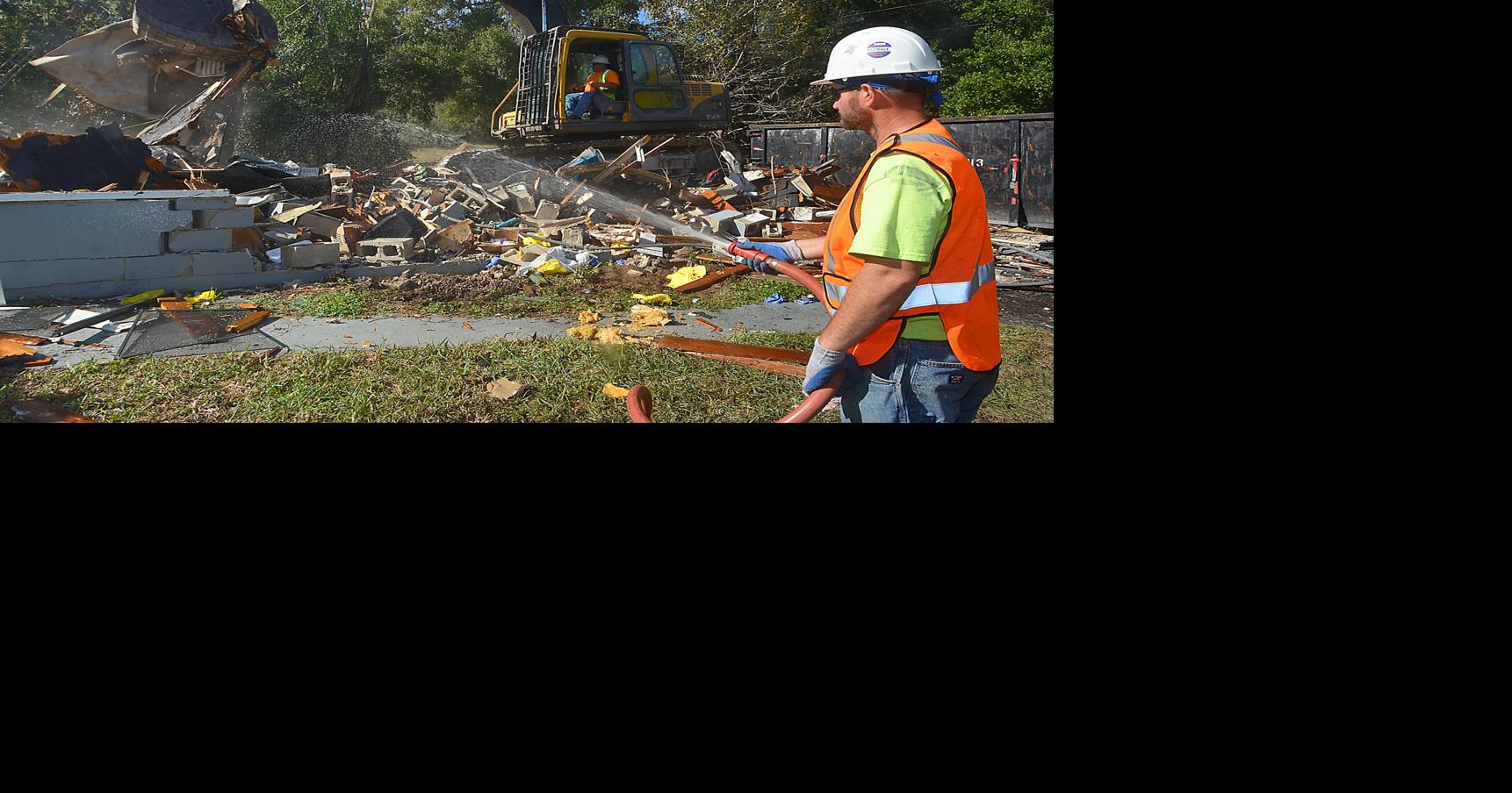 ‘Vermin-infested’ house demolished | Local News | chronicleonline.com