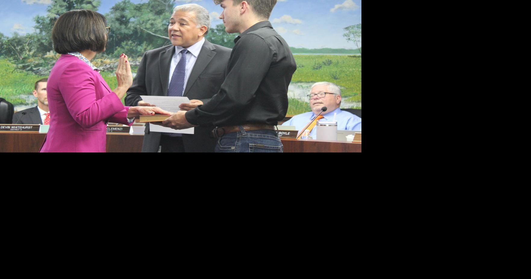 Superintendent and school board members take oath of office | Local ...