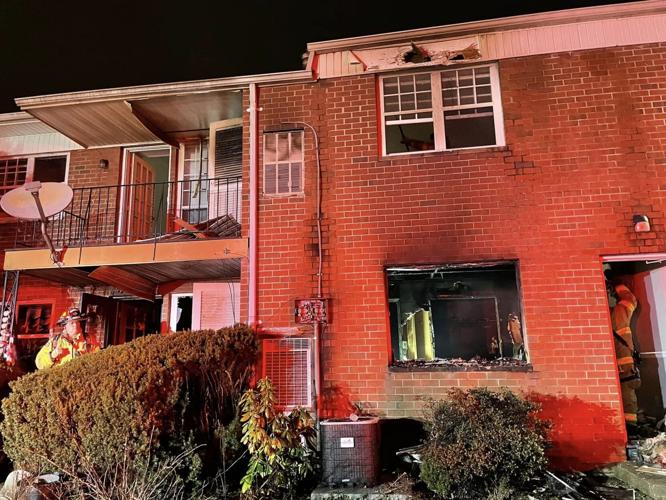 1 killed, 9 displaced in Kingston fire