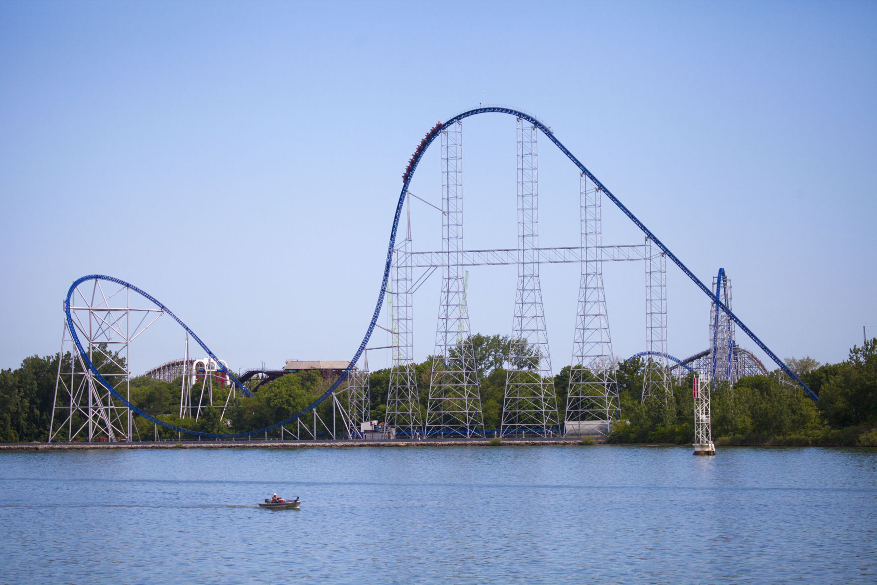 Cedar Point Record setting coasters draw in thrill seekers