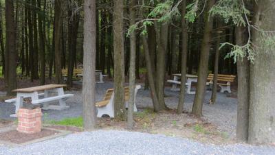 picnic area rails to trails 1ws by jimbo