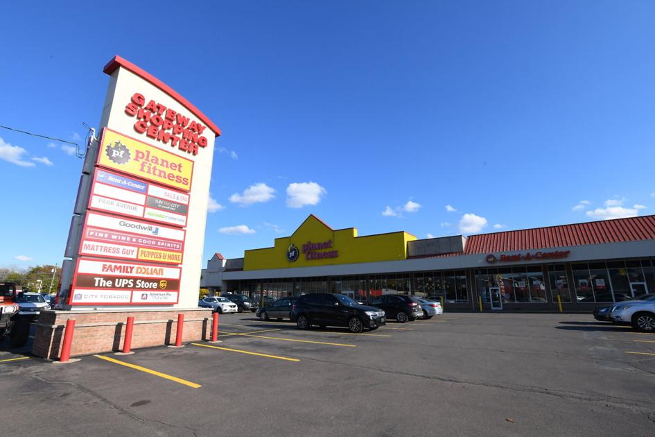 Amato sells the Gateway Shopping Center for $10 million | Business