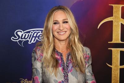 Sarah Jessica Parker Says She Doesn't 'Really Like Looking at