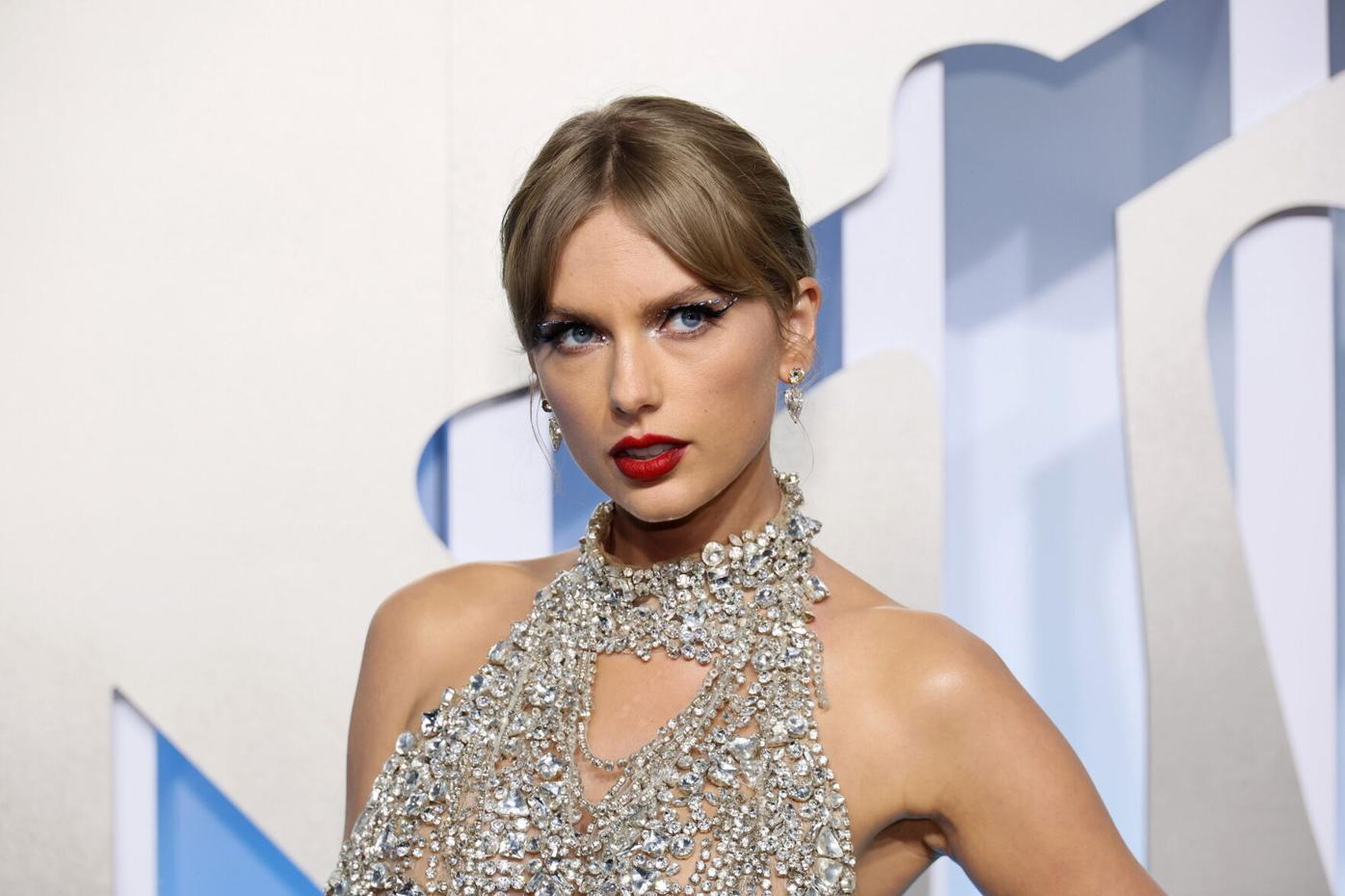 Taylor Swift Honored With iHeartRadio Innovator Award