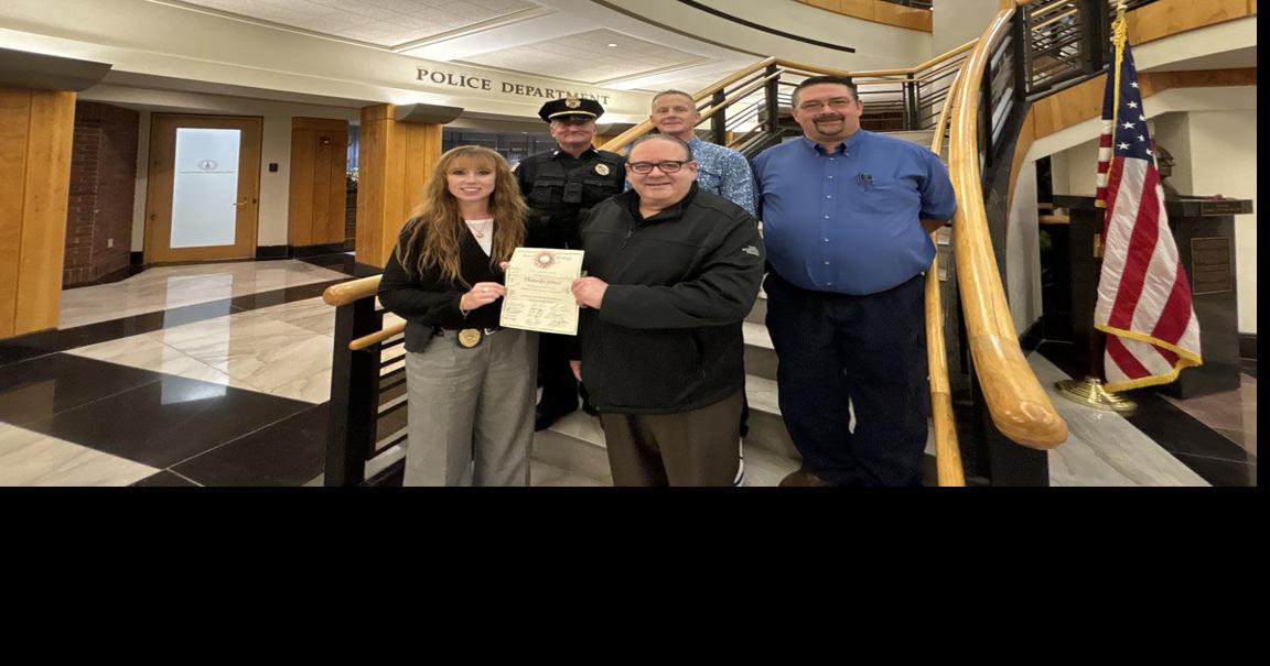 Morristown Ford donates to the Morristown Police Department Local