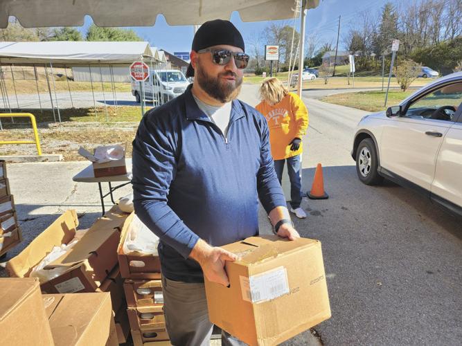 300 families get Food on Foot Thanksgiving meals