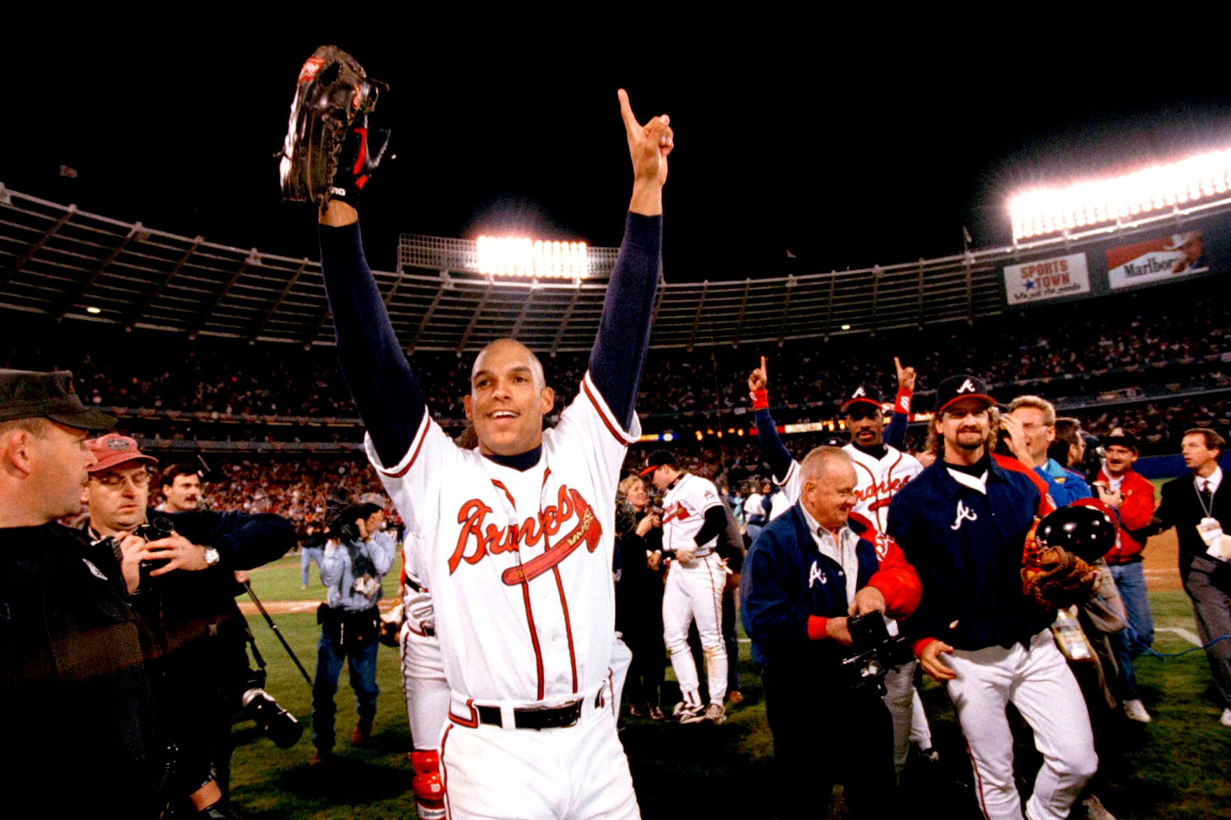 Justice League: Braves Legend David Justice coming to GroveWood Baseball  Museum | Local News | citizentribune.com