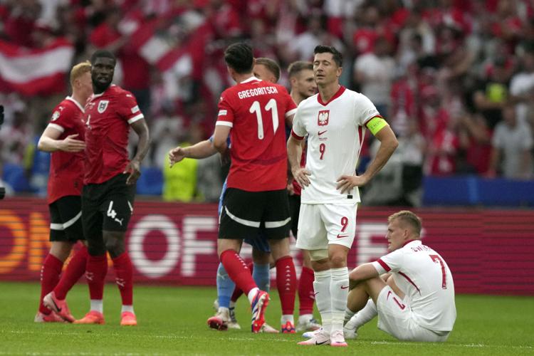 Energized Austria wins and puts Lewandowski's Poland at risk of