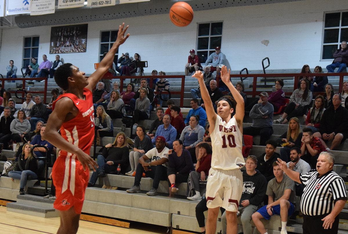 Trojans Flush South Doyle Improve To 6 0 In Imac With 70 45