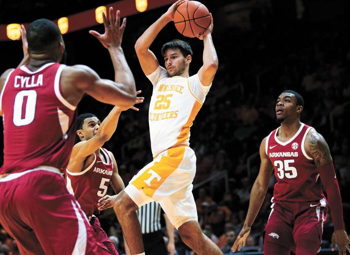 Freshmen Trio Shine For Vols In Blowout Win Over Arkansas Local Sports Citizentribune Com