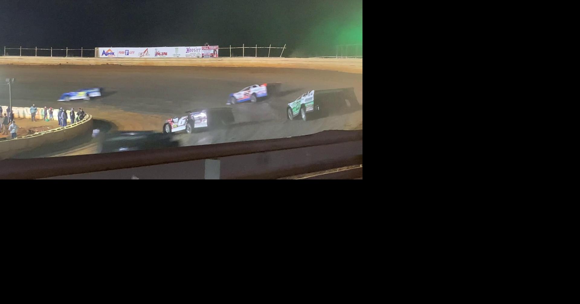 Racing at Volunteer Speedway in Bulls Gap