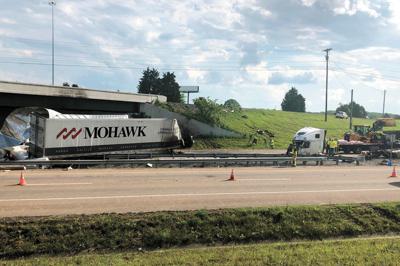 Truck Plunges Off Overpass Local News Citizentribunecom