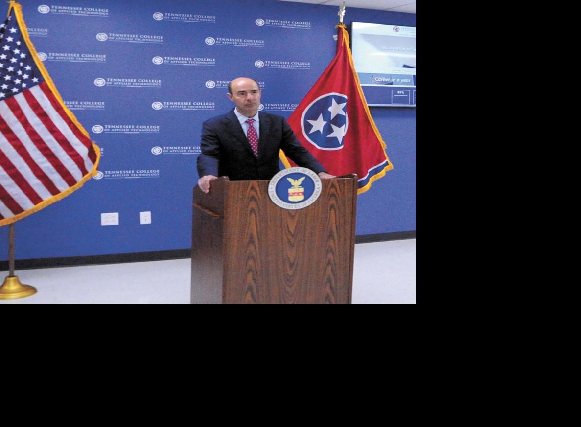U S Labor Secretary Attends Roundtable Meeting At Tcat Local News Citizentribune Com