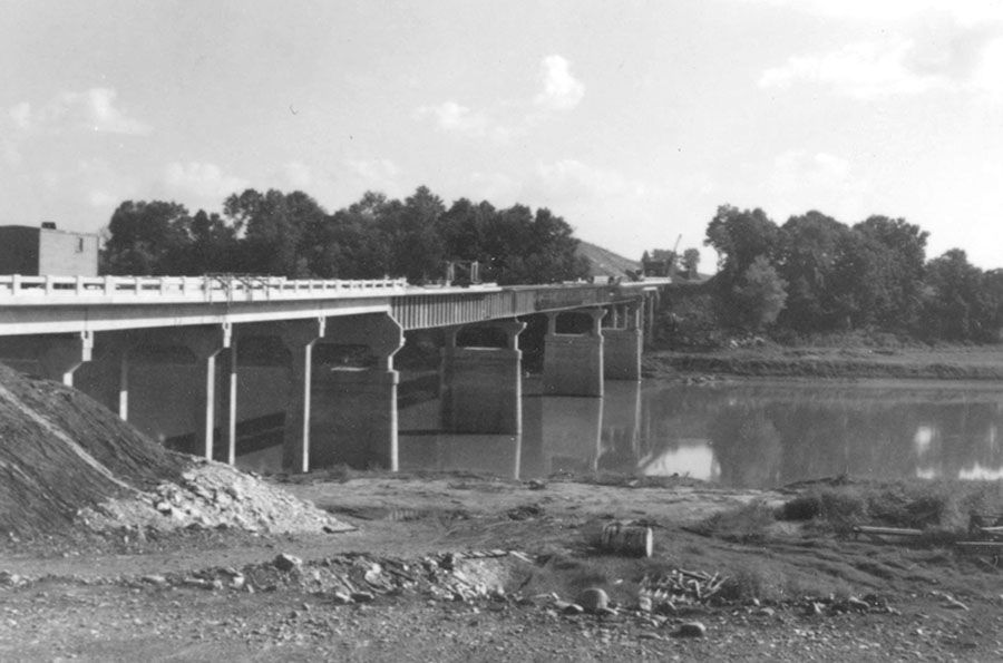 The Construction of the Hugh B. Day Bridge | History | citizentribune.com