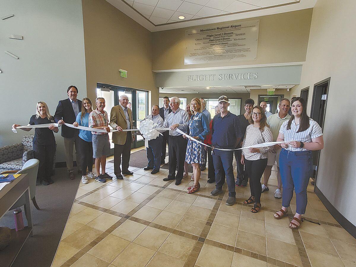 EAA Chapter 1494 opens new aviation library | Local News |  citizentribune.com