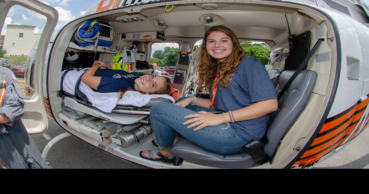 High school students explore life as a nurse during CarsonNewman