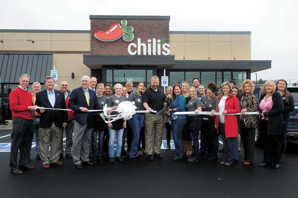 Chili S Holds Grand Opening Local News Citizentribune Chili S Holds Grand Opening
