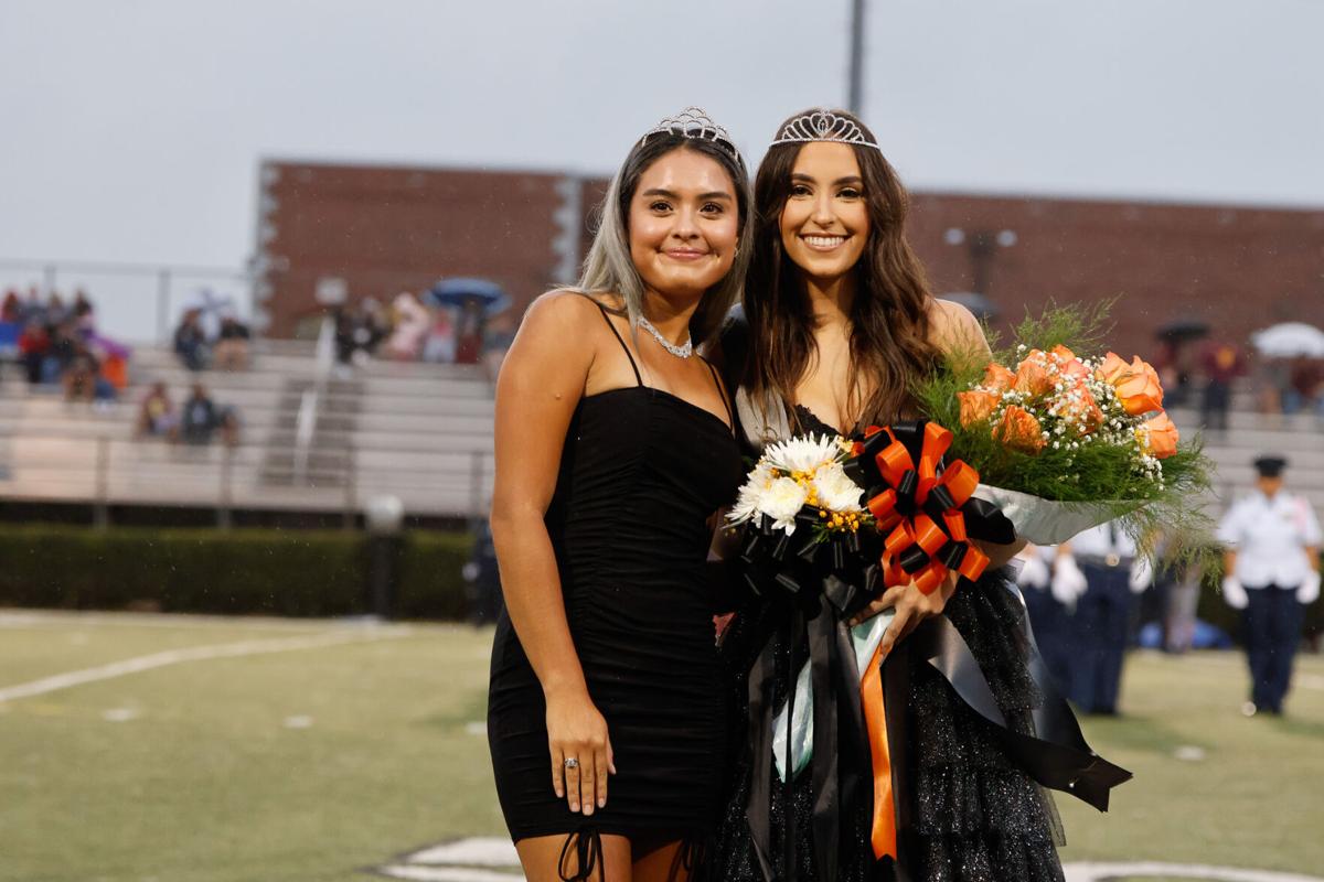 Mississippi high school student crowned homecoming queen, leads